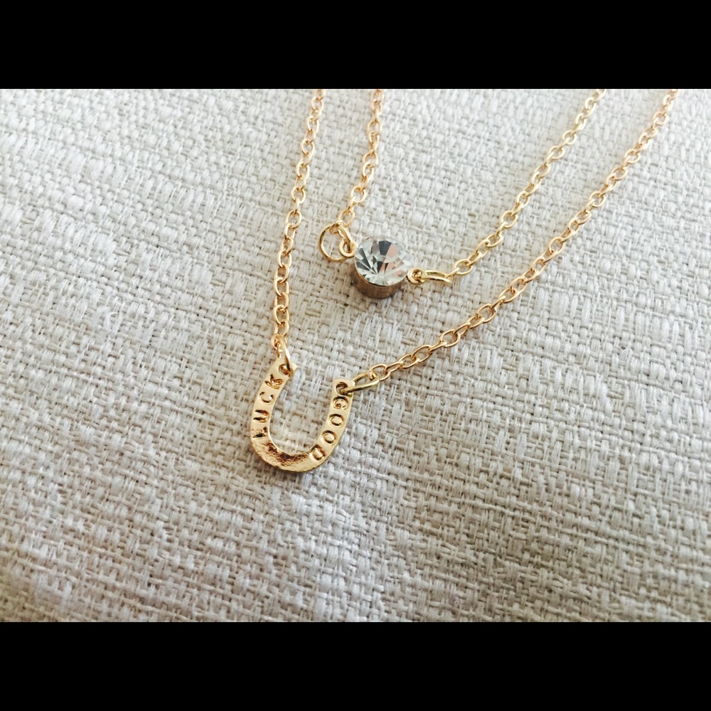 Good Luck Lucky Horseshoe Multilayer Necklace - Picture 3 of 6
